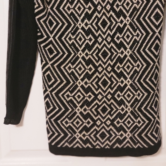 PARKER Women's Black Geometric Pattern Long Sleeve Knitted Sweater Size XSmall - Picture 14 of 15